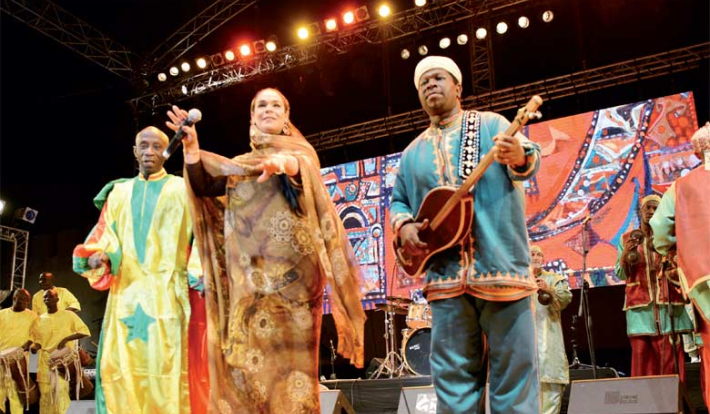 Un vibrant hommage posthume à Mahmoud Guinea et Doudou N'diaye Rose